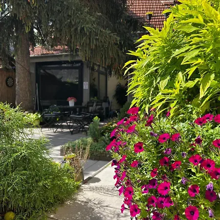 Hotel de apartamente Margareta Garden & Eger